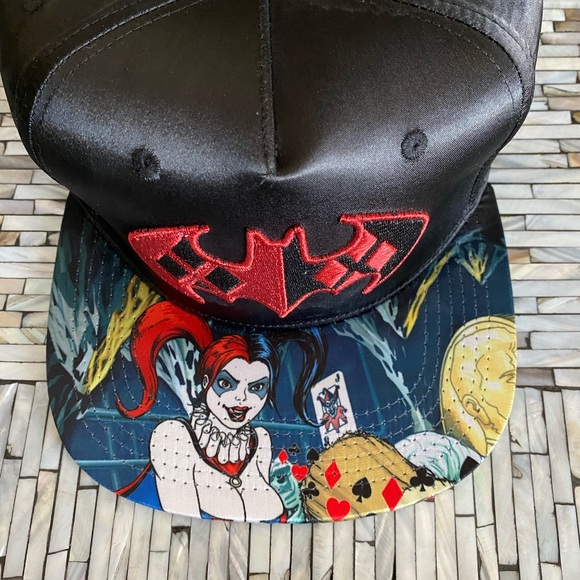DC comics hat - Picture 2 of 9